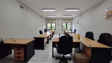 (sewa) Ruko Gatot Subroto, Bandung, Area Luas Dan Strategis, Bangunan 4 Lantai (nego)