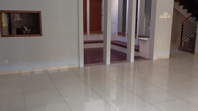 Rumah Sewaan Murah di Batununggal, Bandung, 4 KT, Harga 220 Juta /tahun