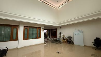Rumah Area Premium Mekar Wangi, Bandung - Harga Terbaik 8,6 Miliar