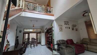 Rumah Mewah di Batununggal, Bandung, 5 KT, LT 227m²