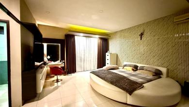 Kesempatan Eksklusif, rumah Mewah di Setra Duta, Bandung, LB 415m²