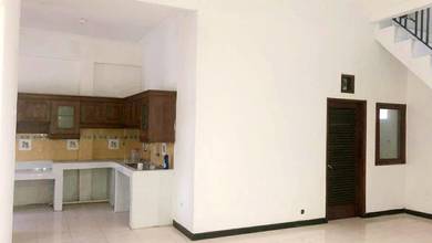 Jual Rumah Siap Tinggal area Setiabudi, Bandung, LT 100 m2