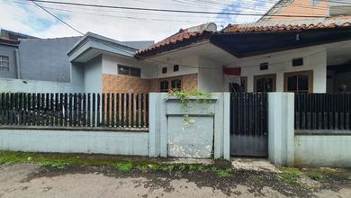 Jual Rumah Strategis di Regol, Bandung - LT 140m²