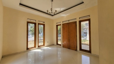 Rumah Area Premium Setra Duta, Bandung - Harga Menarik 10 Miliar