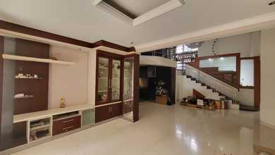 Hunian Mewah di Kawasan Setra Indah, Bandung, LB 295m², Harga 4,5 Miliar