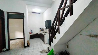 Kesempatan Rumah di Andir, Bandung, LB 100m², Harga 600 Juta