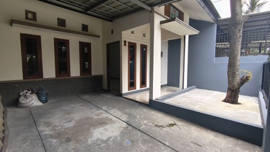 Properti Siap Pakai di Area Taman Kopo Indah, Bandung, LT 140m²