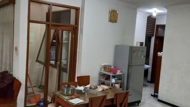 Kesempatan Eksklusif, rumah Prestisius di Andir, Bandung, LB 200m²