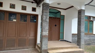 Rumah Siap Pakai di Area Babakan Ciparay, Bandung, LT 269m²