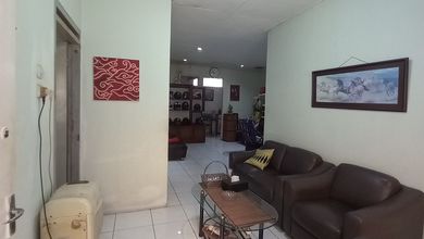 Properti Siap Pakai di Area Babakan Ciparay, Bandung, LT 140m²