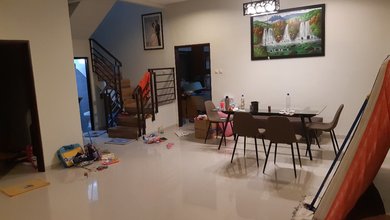 Kesempatan Langka, rumah Mewah di Mekar Wangi, Bandung, LB 350m²