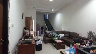 Kesempatan Langka, rumah Mewah di Holis Cigondewah, Bandung, LB 385m²