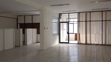 Ruko 5 Lantai Tengah Kota di Suniaraja