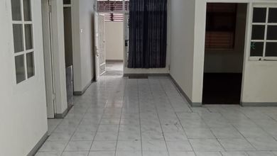 Kesempatan Rumah di Cibaduyut, Bandung, LB 80m², Harga 950 Juta