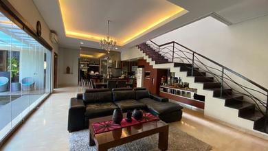 Rumah Elite di Kawasan Mekar Wangi, Bandung, LB 325m², Harga 10,5 Miliar