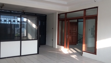 Ruko 5 Lt Dengan Luas Tanah 150m2 di Suniaraja