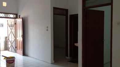 Rumah Sewaan Murah di Taman Kopo Indah, Bandung, 2 KT, Harga 50 Juta /tahun