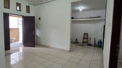 Disewakan Rumah Terjangkau di Taman Kopo Indah, Bandung, LT 94m²