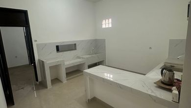 Hunian Elegan di Margaasih, Bandung, 4 KT, LT 164m²