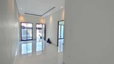 Rumah Favorit di Taman Kopo Indah, Bandung, 3 KT, Harga 1,25 Miliar