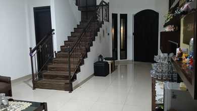 Penawaran Eksklusif, rumah Mewah di Singgasana, Bandung, LB 250m²