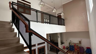 Rumah Cantik Culdesac Bangunan Baru 2 Lantai Kopo Permai Bandung