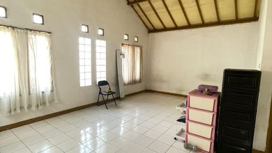 Rumah Premium area Cibaduyut, Bandung, Luas 220 m2