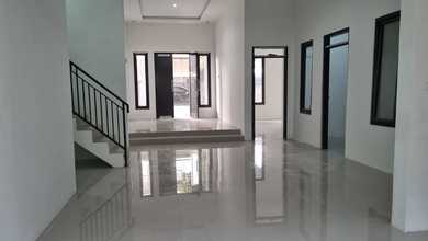 Rumah Premium Luas 203 Jual area Kopo Permai, Bandung
