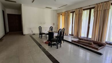 Disewakan Rumah Terjangkau di Batununggal, Bandung, LT 480m²