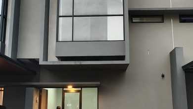 Kesempatan Rumah di Kopo, Bandung, LB 90m², Harga 1,2 Miliar