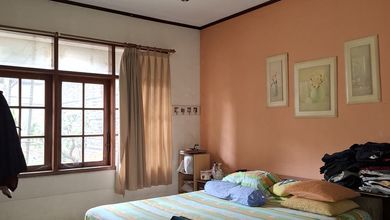Dijual Rumah Strategis di Kopo Permai, Bandung - LT 298m²