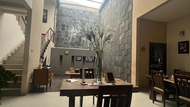 Rumah Mewah di Kota Baru Parahyangan, Bandung, 5 KT, LT 811m²