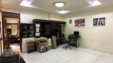 Rumah Dijual di Kopo, Bandung, LB 140m², Harga Kompetitif!