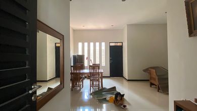 Jual Rumah Strategis di Soekarno Hatta, Bandung - LT 155m²