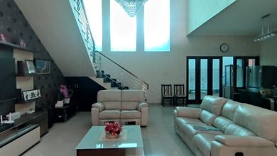 Rumah Elite di Kawasan Mekar Wangi, Bandung, LB 300m², Harga 5,5 Miliar