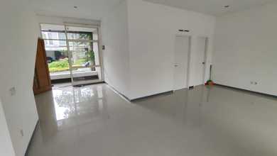 Rumah Area Premium Kota Baru Parahyangan, Bandung - Harga Terbaik 4,25 Miliar