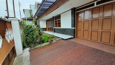 Rumah Premium Luas 280 Jual di Regol, Bandung