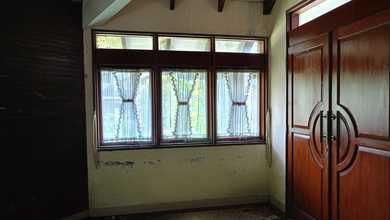 Kesempatan Eksklusif, rumah Mewah di Kopo Permai, Bandung, LB 350m²