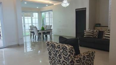 Rumah Elegan di Antapani, Bandung, 4 Kamar Tidur, LT 266m²