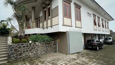 For Sale rumah Premium di Lembang, Bandung - LT 1045m²