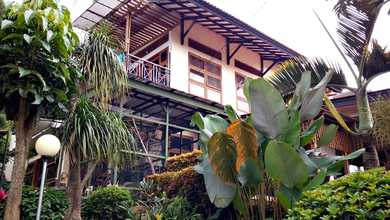 Kesempatan Langka, rumah Prestisius di Ciwaruga, Bandung, LB 650m²