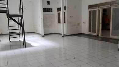 Rumah Dijual di Kopo Permai, Bandung, LB 193m², Harga Kompetitif!