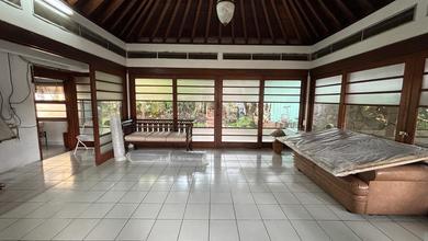 Miliki Rumah Luas, Nyaman dan Asri Sayap Tubagus Ismail, Bandung