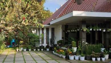 Hunian Elite di Kawasan Sukasari, Bandung, LB 480m², Harga 21 Miliar