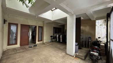 Rumah Sederhana area Ciumbuleuit, Bandung, LT 180 m2