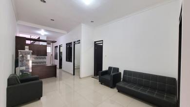 Rumah Dijual di Batununggal, Bandung, LB 100m², Harga Terbaik!
