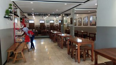 Diuall Ruang Usaha Plus Rumah 2¼ Lt