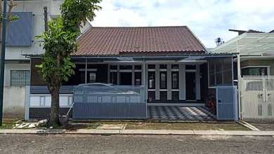 Hunian Elegan di Bojongloa Kidul, Bandung, 3 Kamar Tidur, LT 200m²