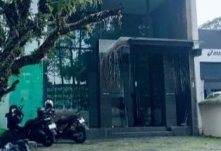 Disewakan ruang usaha siap pakai di mainroad dago