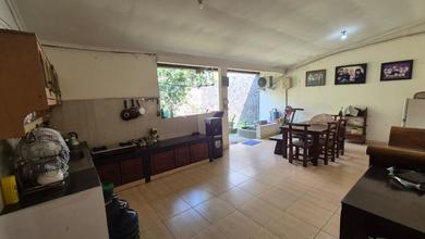 Kesempatan Rumah di Babakan Ciparay, Bandung, LB 170m², Harga 2,25 Miliar
